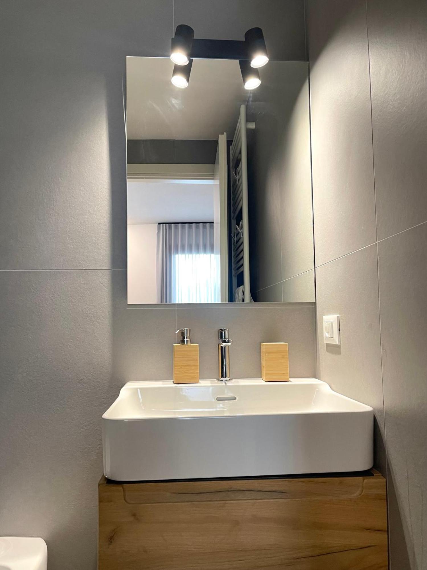 Locatelli Apartments - Patio Living "Cordyline" Падуа Екстериор снимка